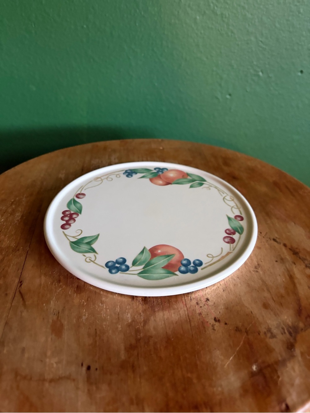 Vintage Corning Melamine Trivet in Abundance 8 inches